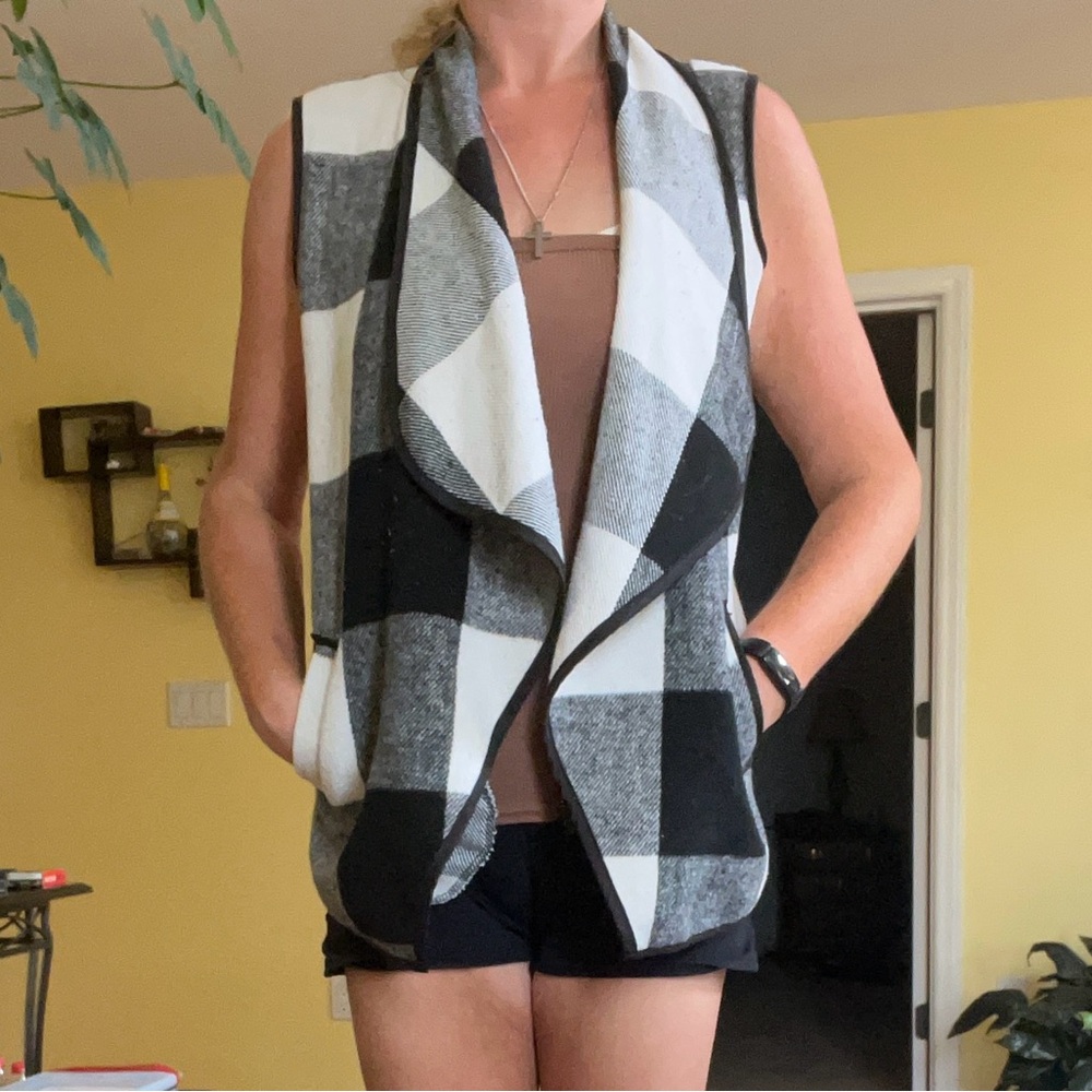 Women's Sherpa/Fleece Vest with Cowl Neck Collar and Flannel Print - Picture 1 of 7
